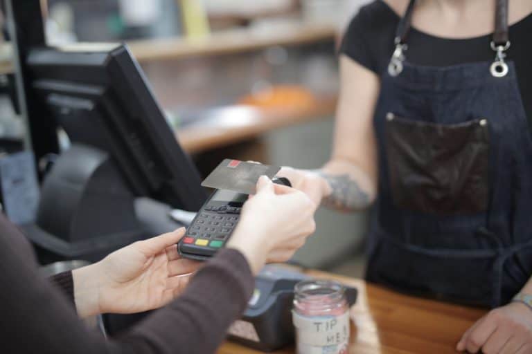 Read more about the article How to Pay With a Debit Card at a Restaurant? (Top Tips)